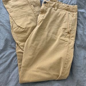 Men’s Khaki Pants